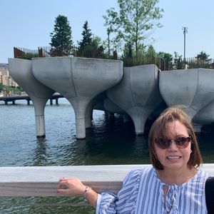 Meet your Posher, Carmina